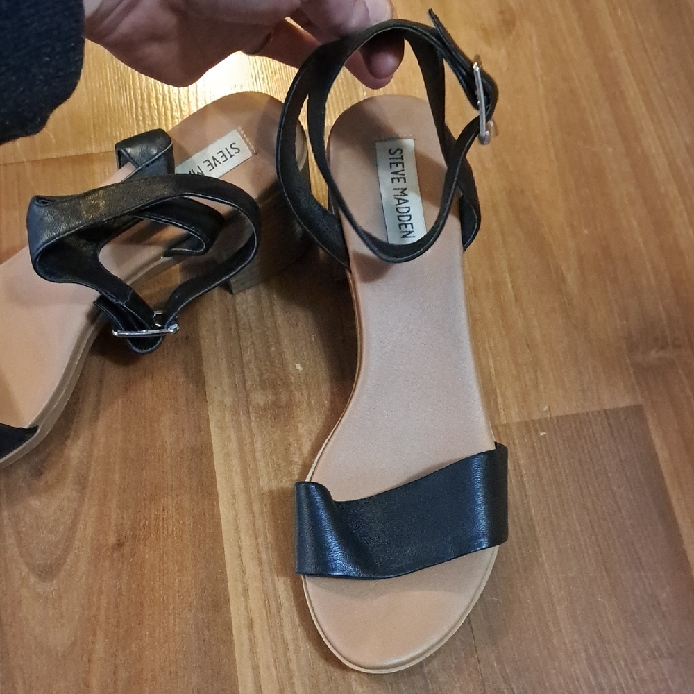 Steve Madden Black Block Heel Sandals - Picture 2 of 8